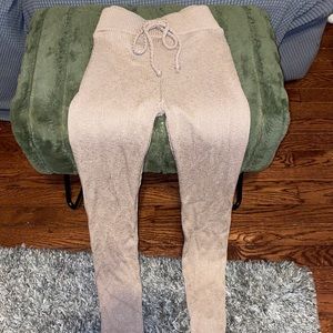 Fashion Nova knit style leggings